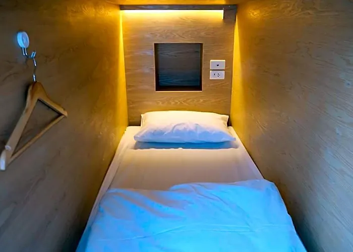 Hostel Ratchada - Rotfai