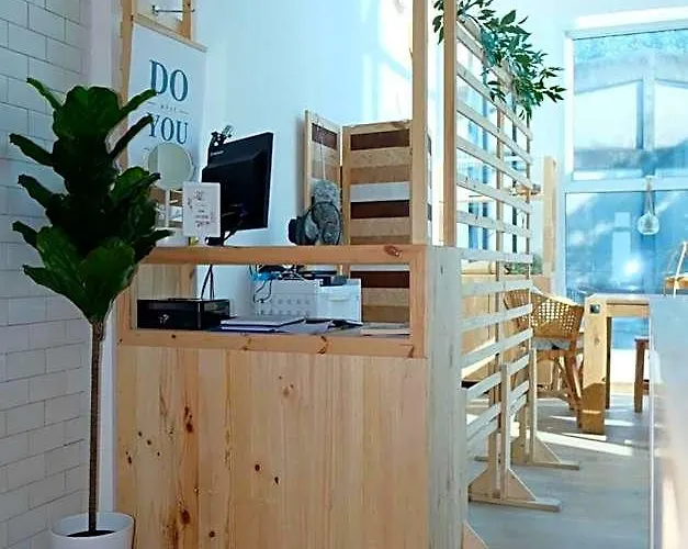 Ratchada - Rotfai Hostel *